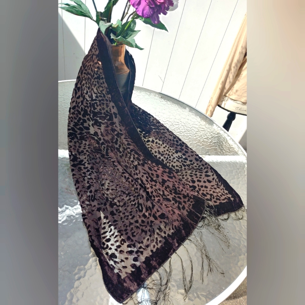 LAST ONE, restock!✨ Brown Silk Viscose Burnout Velvet Fringe Scarf Leopard - Picture 3 of 4
